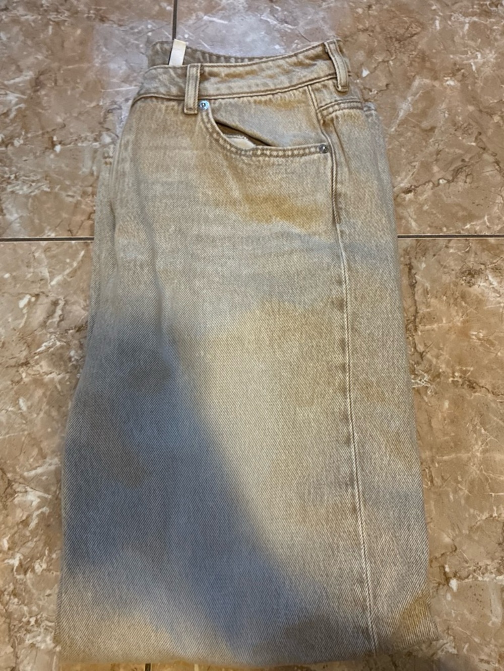 H&M Straight-Leg Women's Jeans in Light Gray